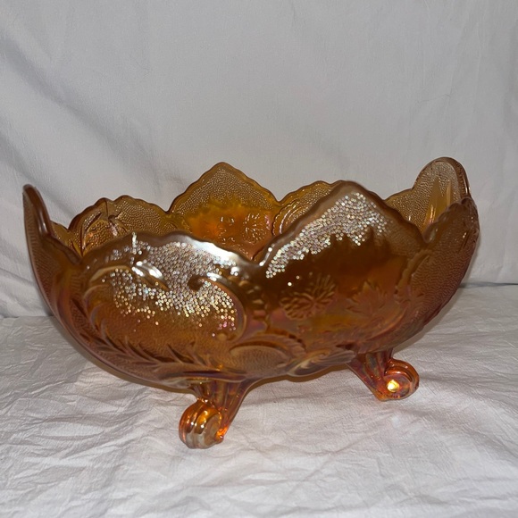 VTG. MARIGOLD CARNIVAL "JEANNETTE " IRIDESCENT 4 FOOTED FRUIT BOWL - Picture 4 of 10